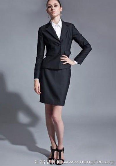 Professional sexy and beautiful dressing skills say goodbye to rigid black and white matching