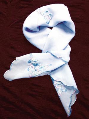 Use silk to create a new abstraction of professional women